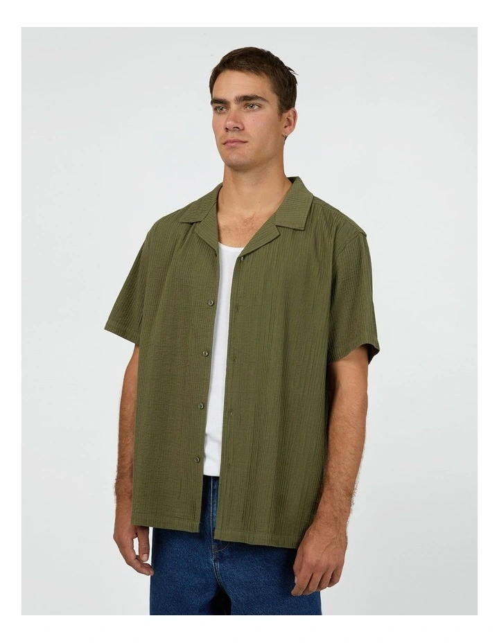 Conquer Short Sleeve Shirt in Green image 3