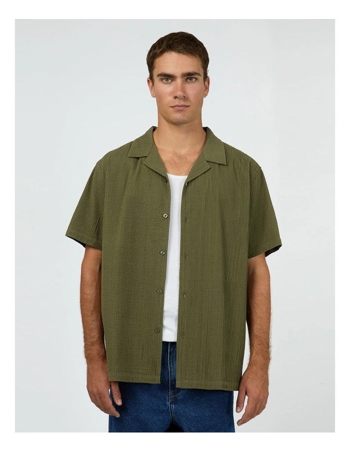 Conquer Short Sleeve Shirt in Green image 5