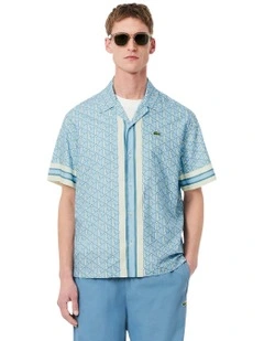 Short Sleeve Relaxed Monogram Shirt in Overview/Limestone-Crysta