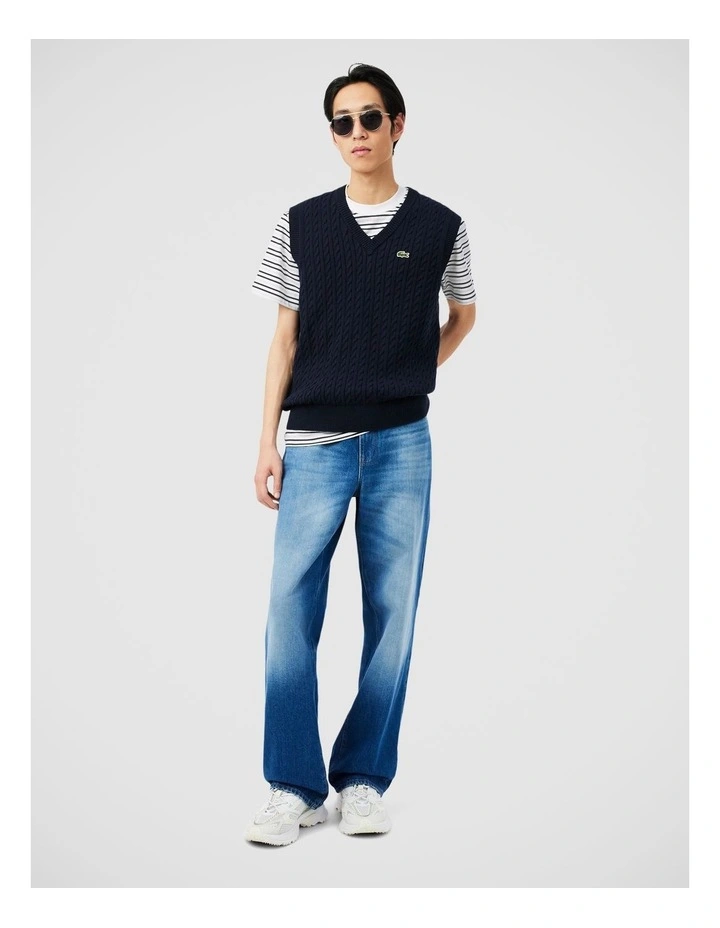 Core Essentials Medium Jersey T-Shirt Blackbird/Flour image 4