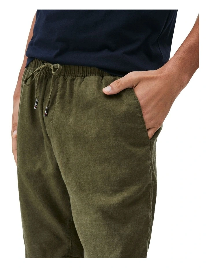 Harlem Linen Blend Relaxed Shorts in Green image 3