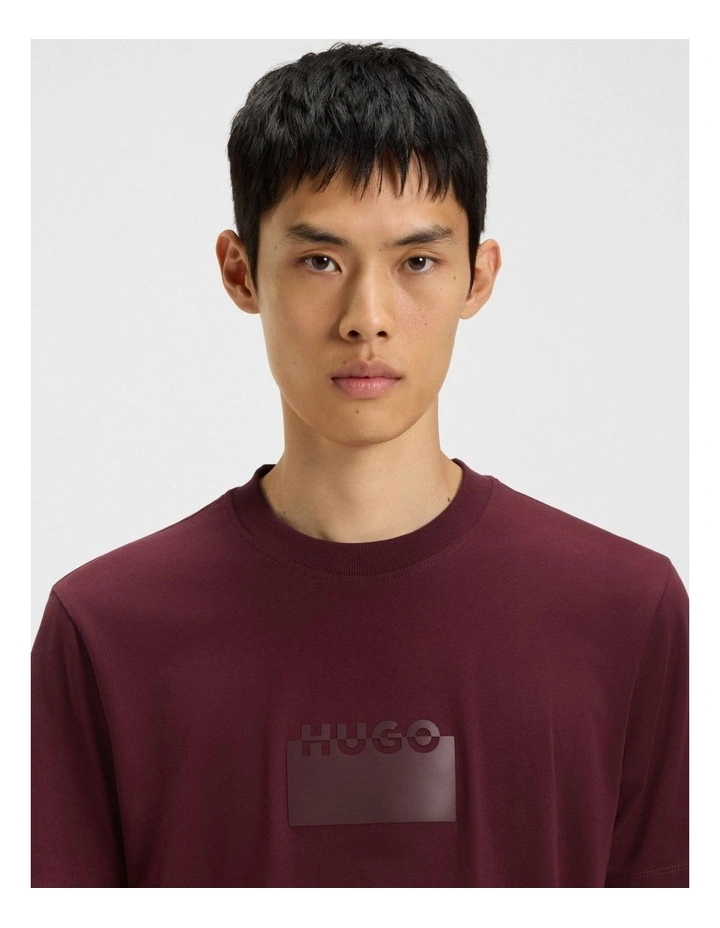 Delastio T-shirt in Dark Red image 3