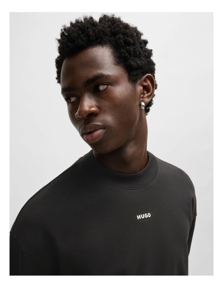 Dapocrew Sweat Top in Black image 3