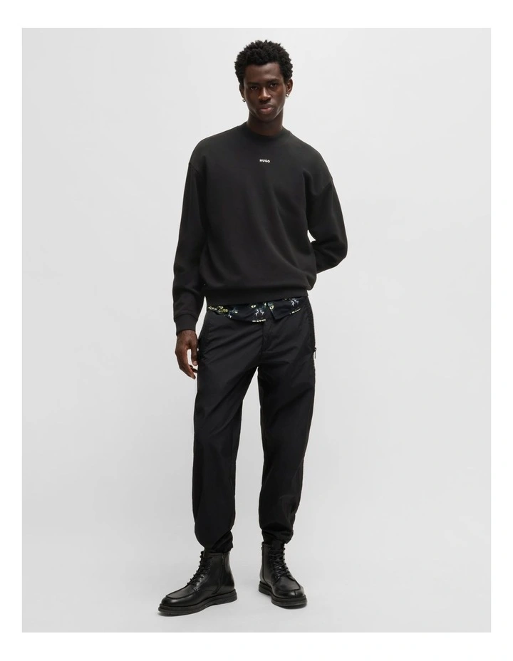 Dapocrew Sweat Top in Black image 4