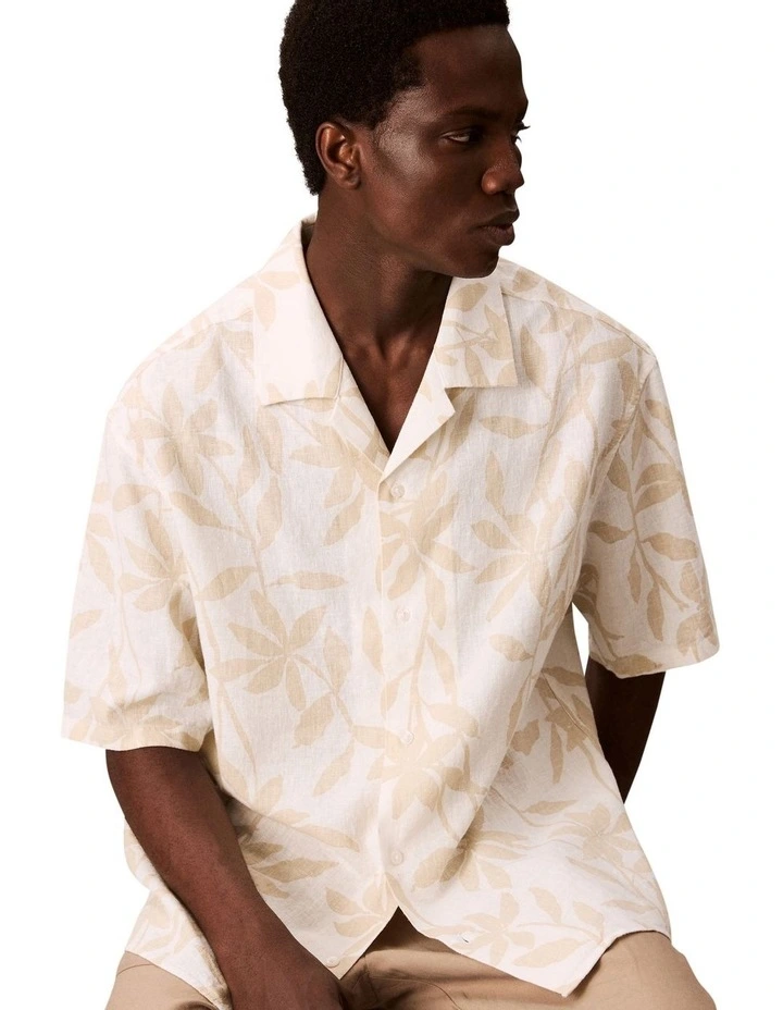 Camp Collar Aop Linen Relaxed Short Sleeve Shirt in Pistachio Shell image 4