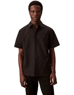 Solid Stretch Classic Short Sleeve Shirt in Black