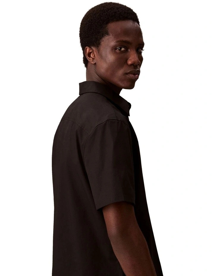Solid Stretch Classic Short Sleeve Shirt in Black image 4