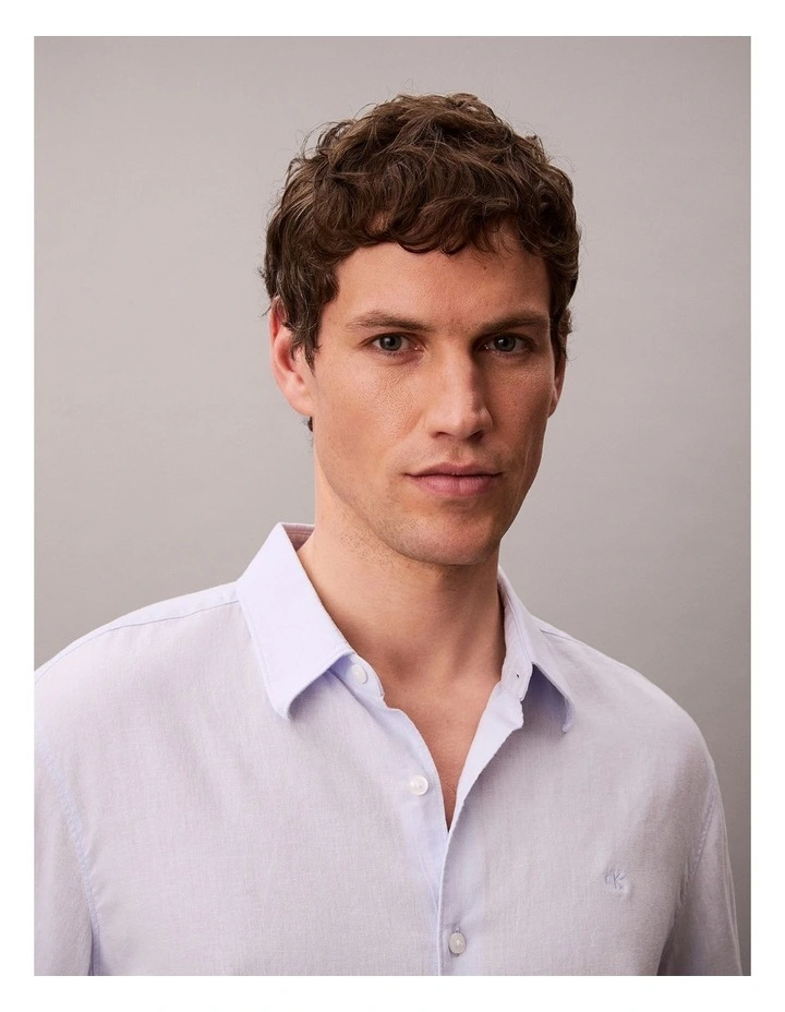 Linen Blend Classic Shirt in Heavenly Iris image 4