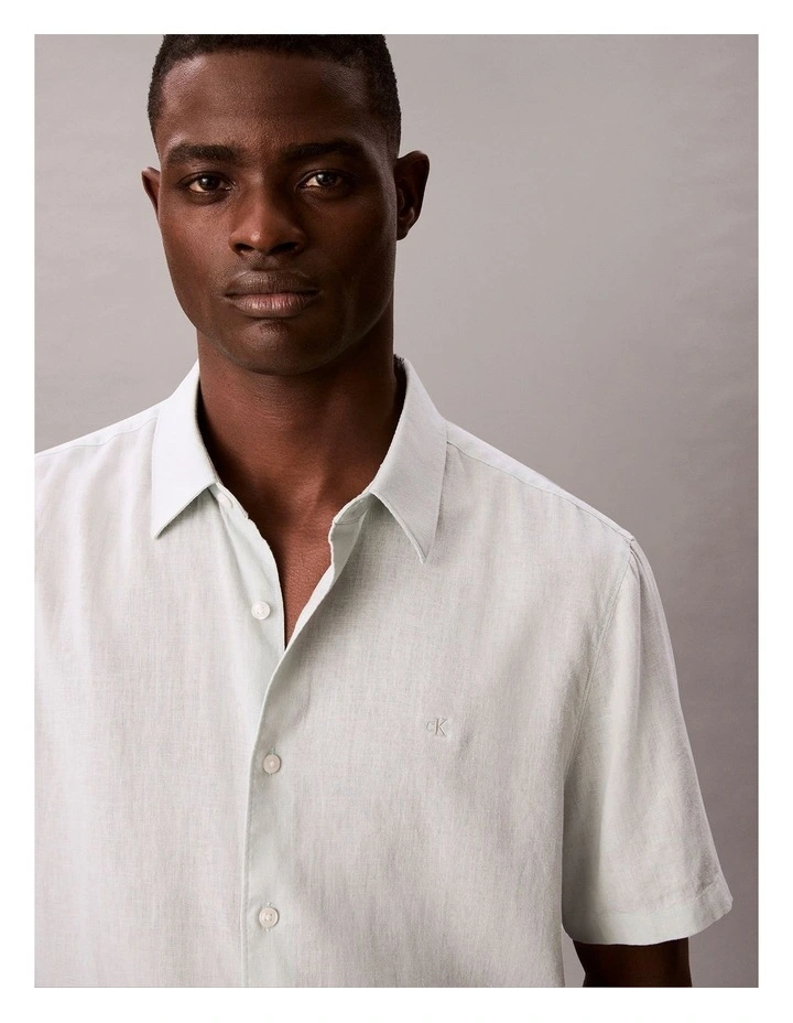 Linen Classic Short Sleeve Shirt in Pale Meadow image 4