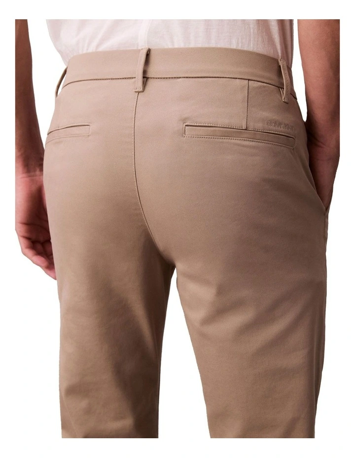 Slim Cotton Stretch Chino Trouser in Vintage Khaki image 4