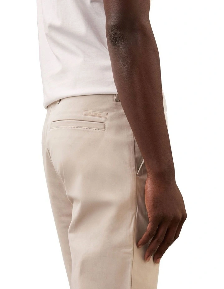 Sateen Streth Slim Chino Pant in Silver Lining image 3