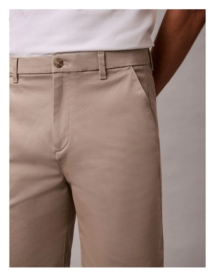 Refined Stretch Classic Shorts Vintage Khaki image 5