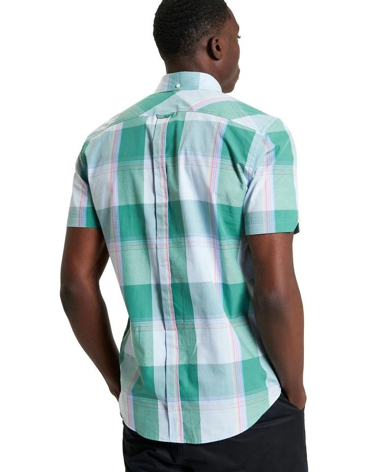 Overcheck Short Sleeve Shirt in Forest image 2