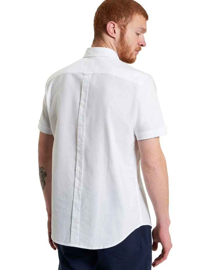 Signature Oxford Short Sleeve Shirt in White image 2