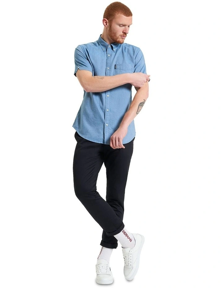 Signature Oxford Short Sleeve Shirt in Airforce image 3