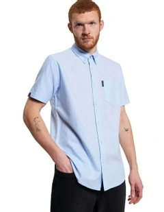 Signature Oxford Short Sleeve Shirt in Sky