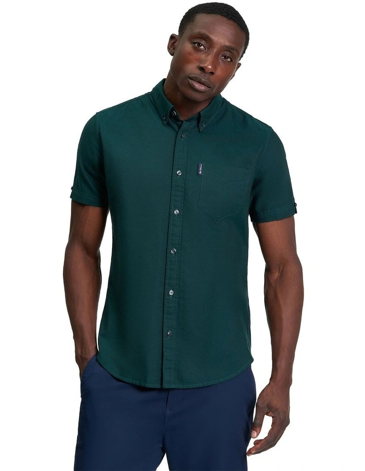 Signature Oxford Short Sleeve Shirt in Dark Green image 1