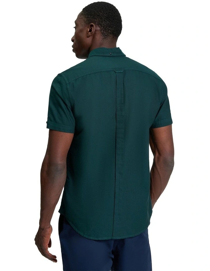 Signature Oxford Short Sleeve Shirt in Dark Green image 2