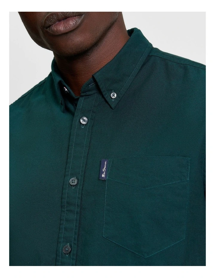 Signature Oxford Short Sleeve Shirt in Dark Green image 4