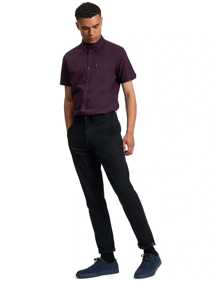 Signature Oxford Short Sleeve Shirt in Dark Wine image 3