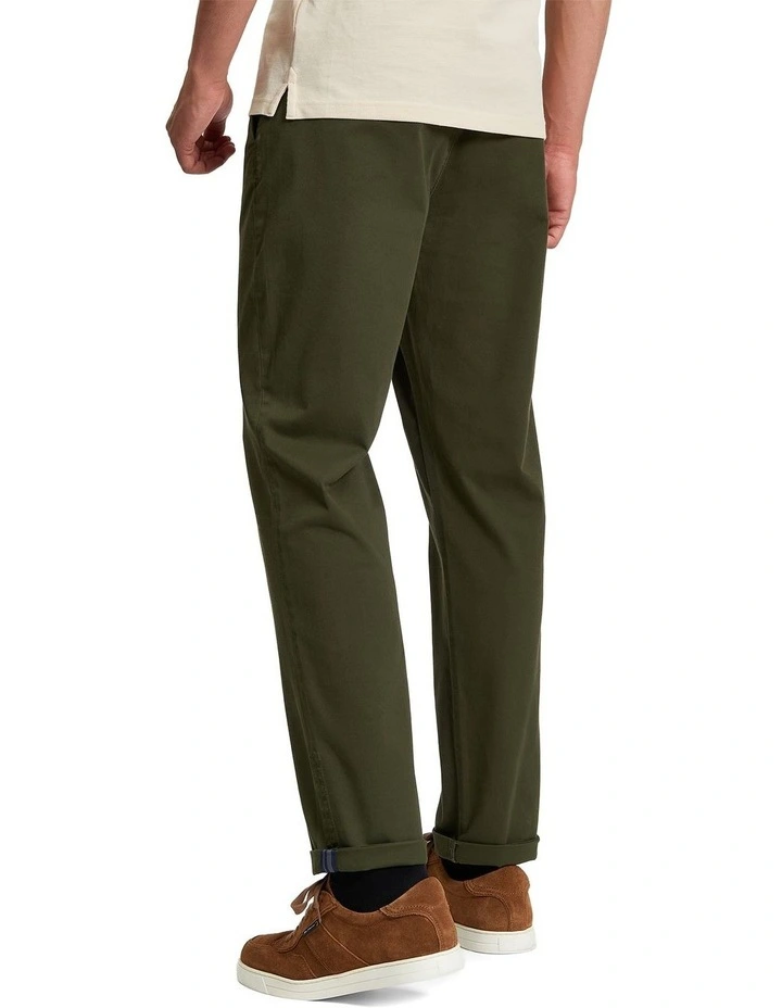 Signature Slim Stretch Chino Pant in Khaki image 2