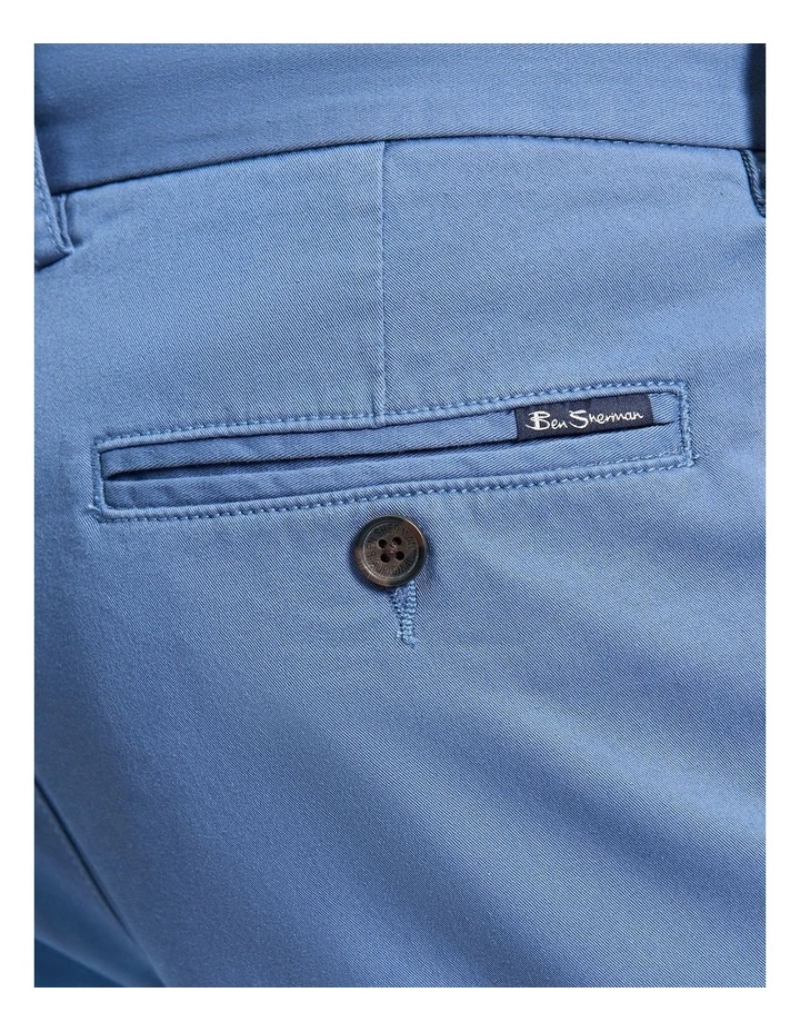 Signature Slim Stretch Chino in Indigo image 4
