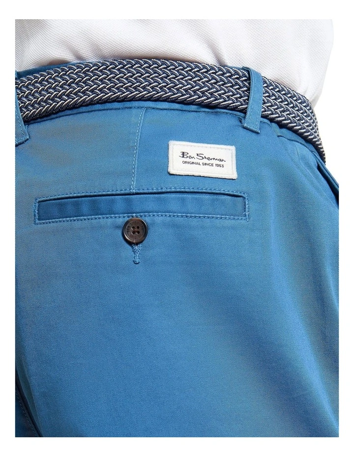 Signature Chino Short in Airforce image 4