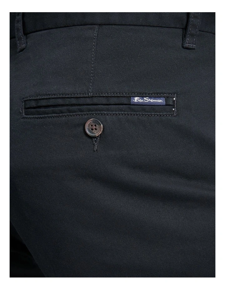 Signature Chino Short Black image 4