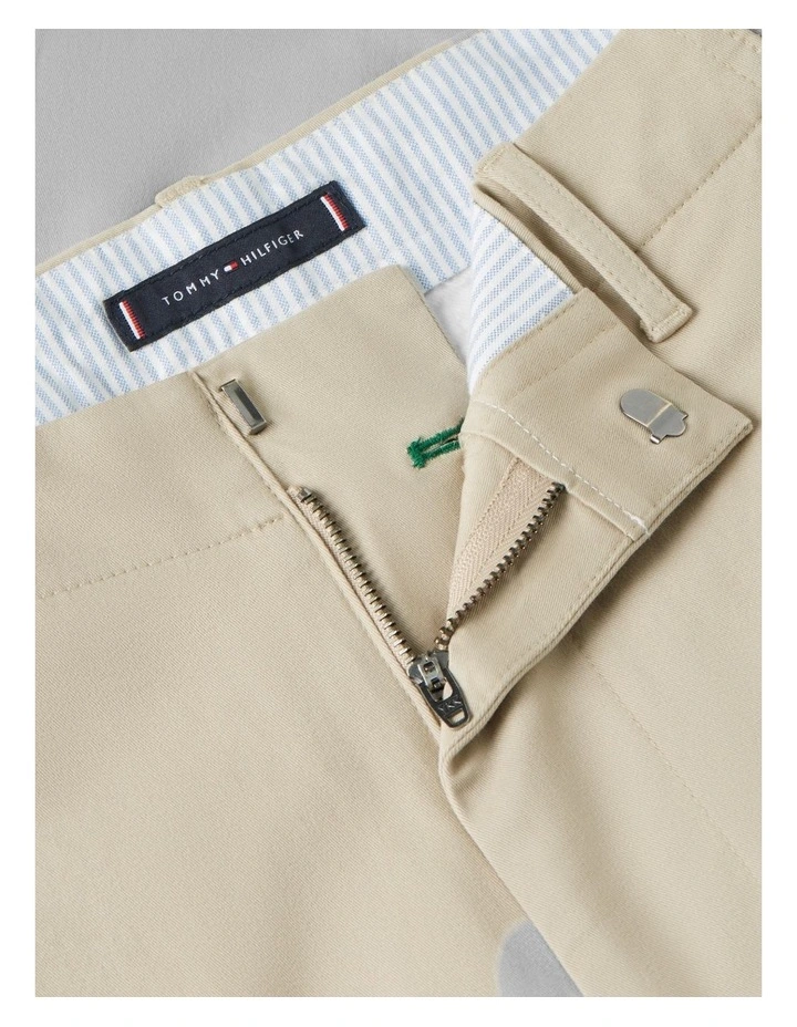 Twill Relaxed Cargo Shorts in Beige image 5