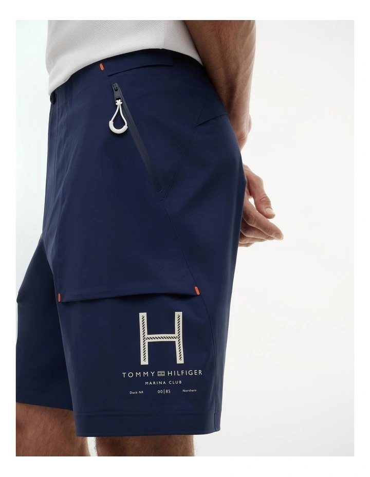 Relaxed 9.5 Inseam Regatta Cargo Shorts in Blue image 3
