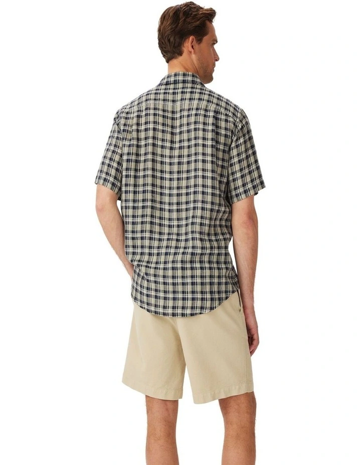 Toby Linen Short Sleeve Shirt in Navy image 2