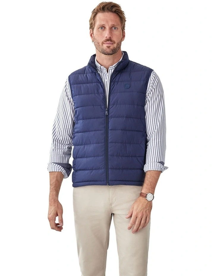 Light-Weight Puffer Vest in Navy image 1