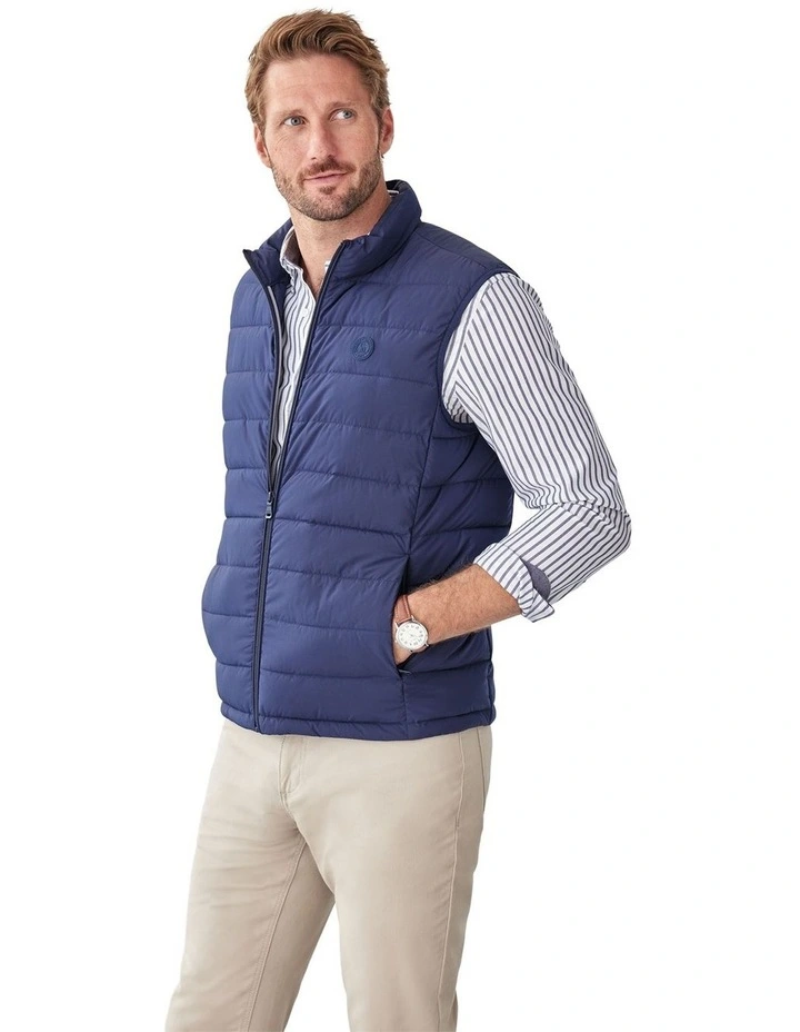 Light-Weight Puffer Vest in Navy image 4