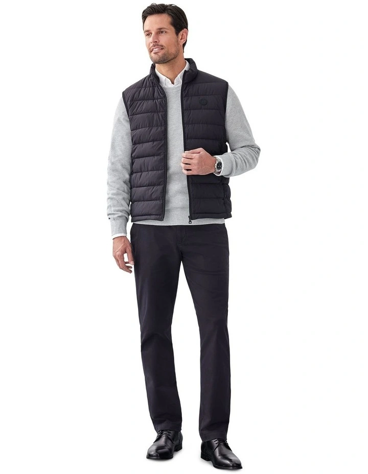 Lightweight Puffer Vest in Black image 5
