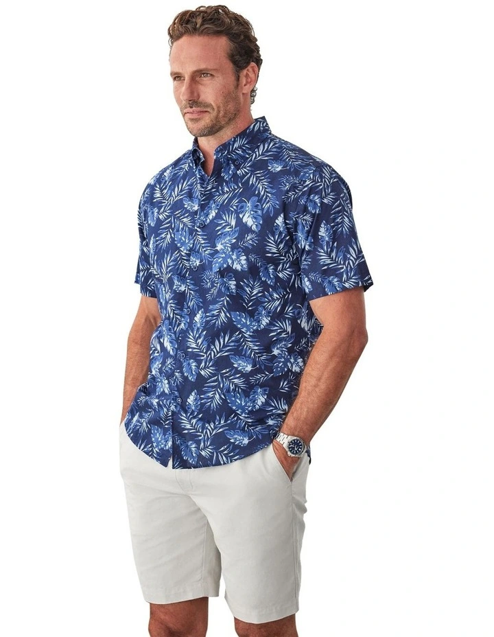 Casual Leaf Print Short Sleeve Shirt in Navy image 4