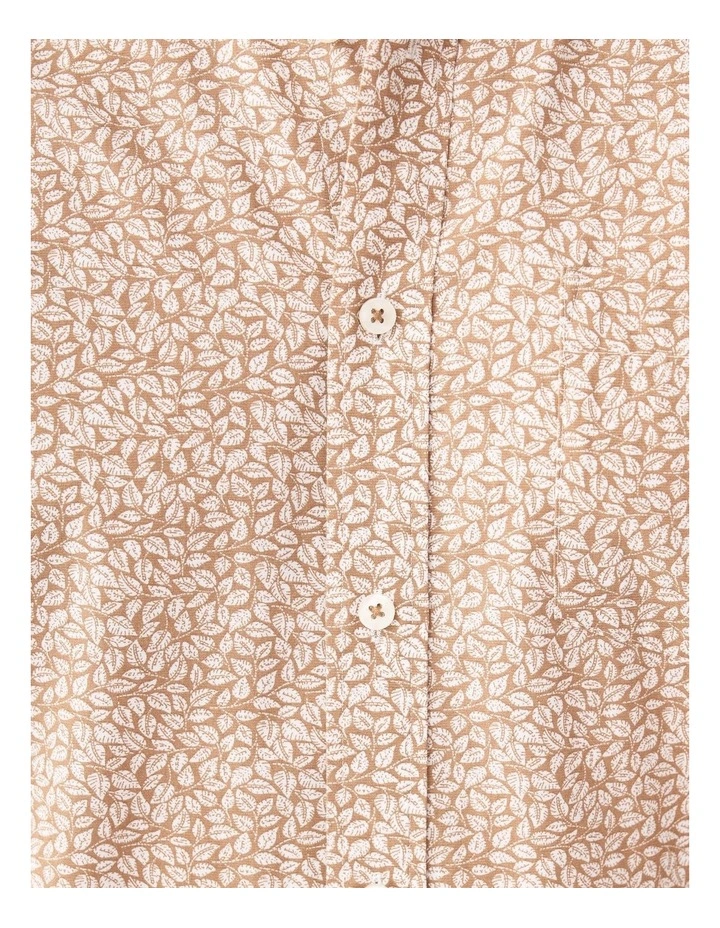Casual Slub Bramble Print Short Sleeve Shirt in Acorn image 6