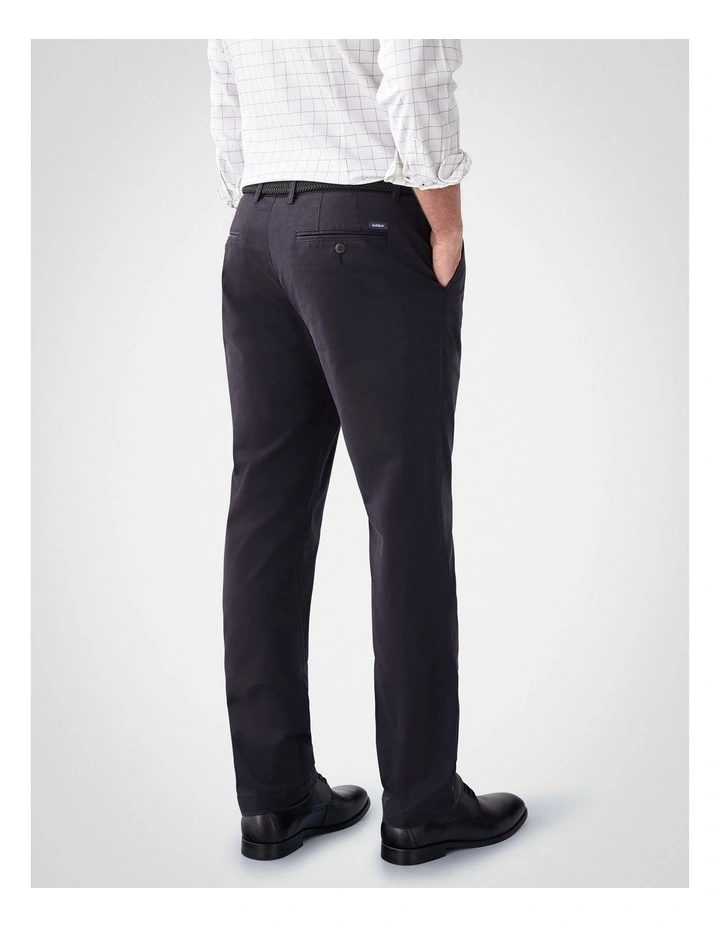 Comfort Chino Pant in Black image 2