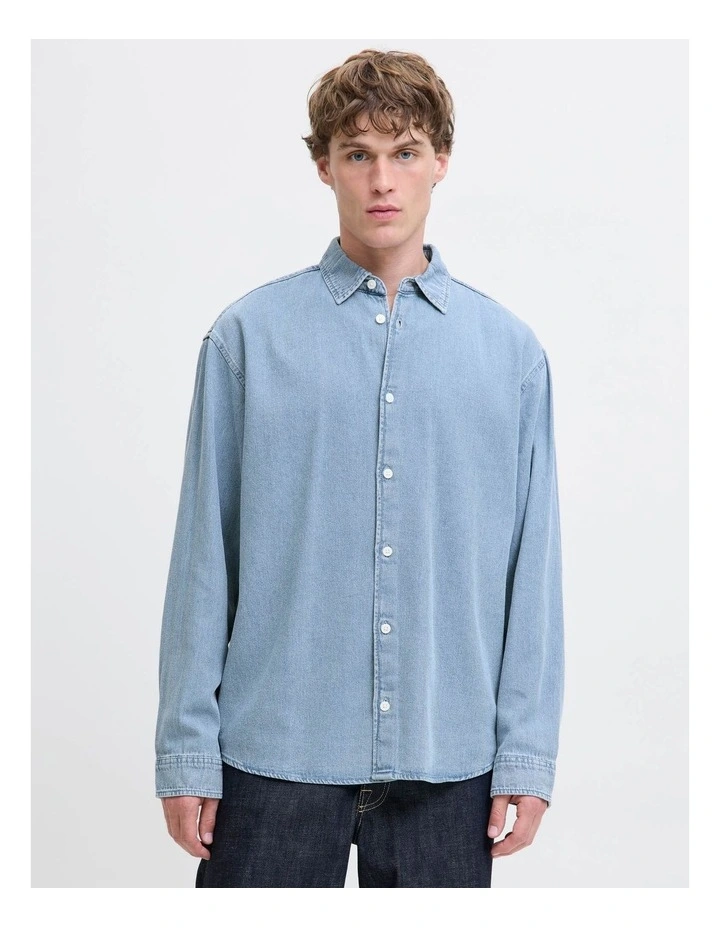 Norrebro Long Sleeve Denim Shirt in Medium Blue image 3