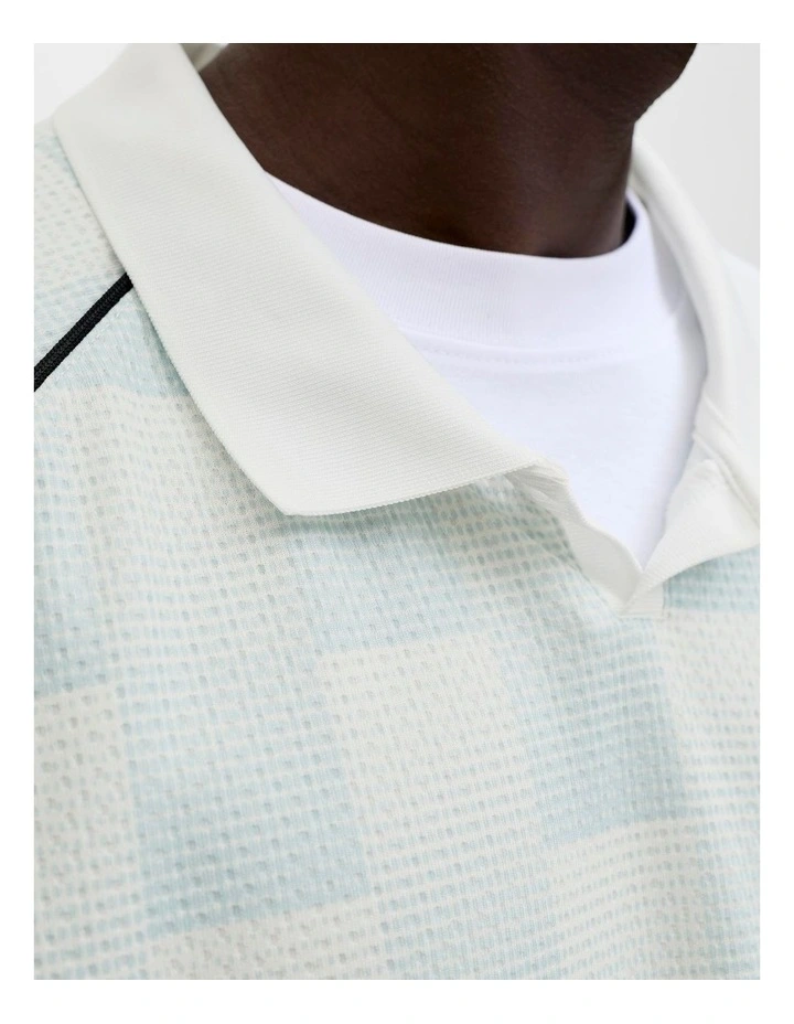 Breeze Football Mesh T-Shirt in White image 3