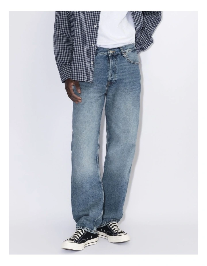 Dash Straight Jean in Stream Sky Fade image 7