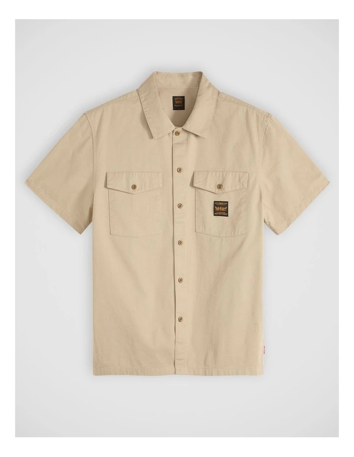 Short-Sleeve Worker Shirt in Undyed Ecru Greige image 4