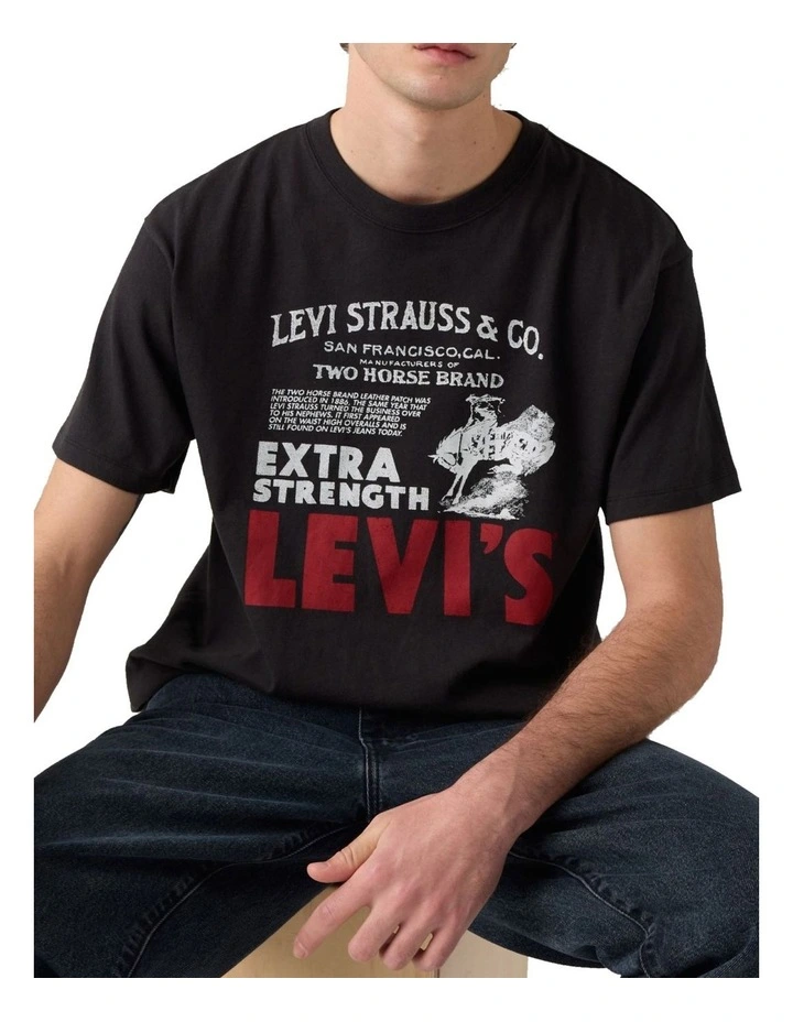 Graphic Vintage Fit T-shirt in Jet Black image 4