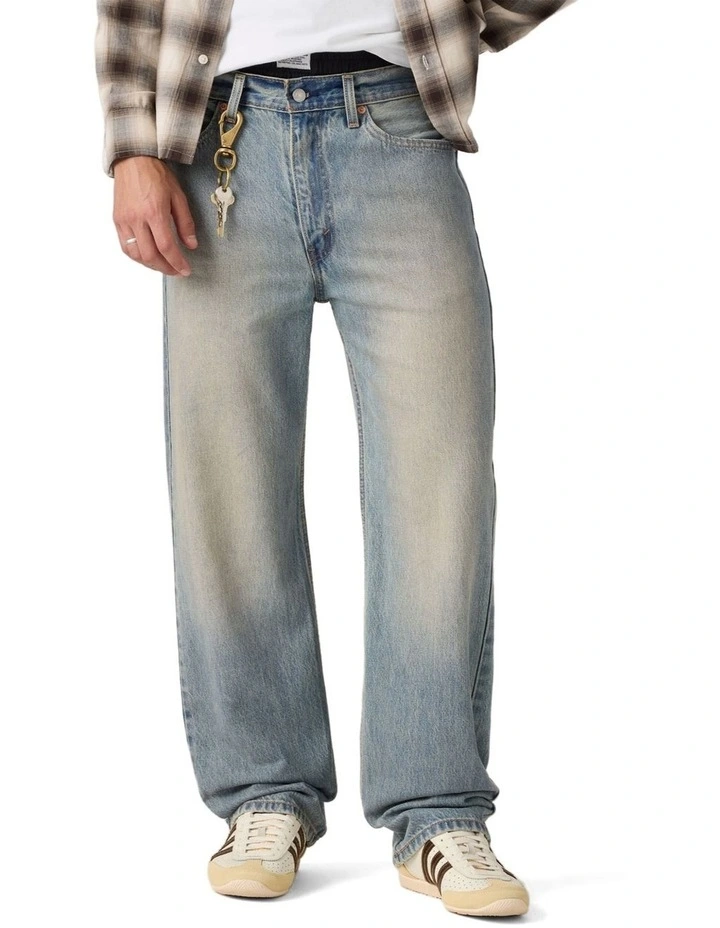 565 Loose Straight Jeans in Blue image 1