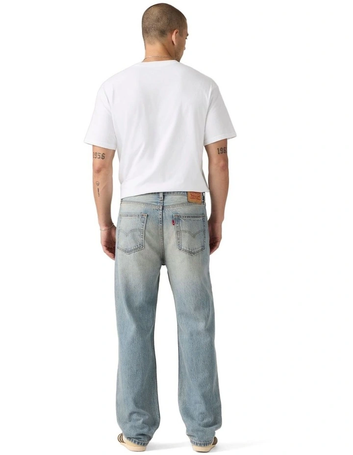 565 Loose Straight Jeans in Blue image 2