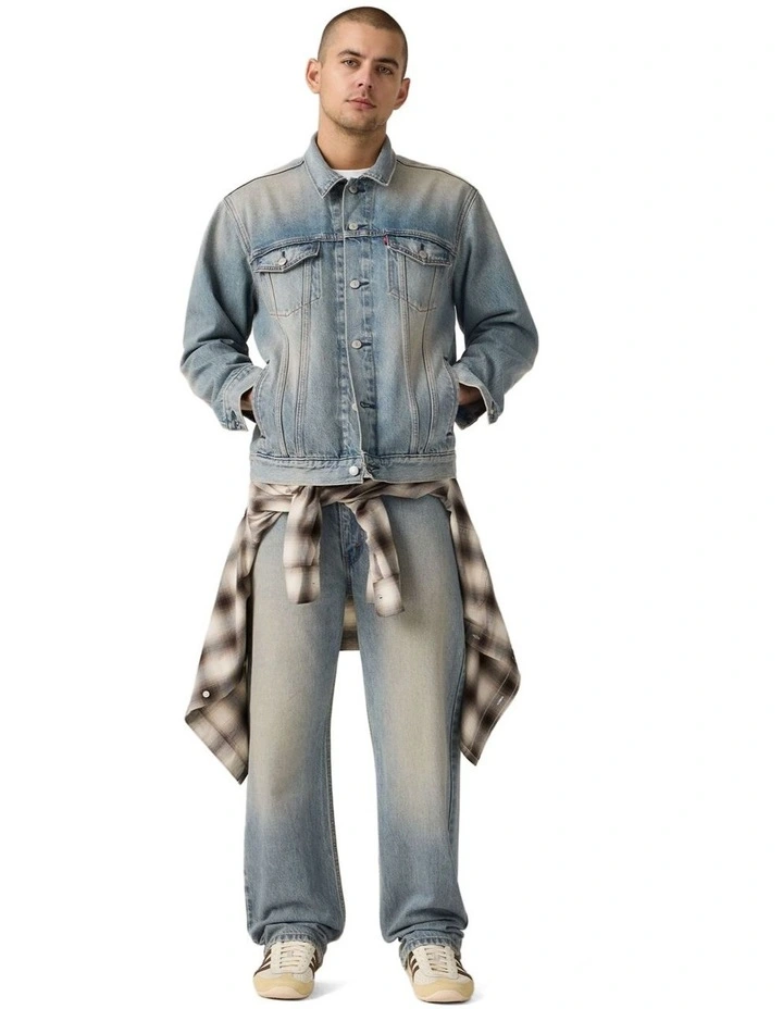 565 Loose Straight Jeans in Blue image 3