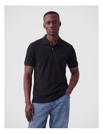 BLACK 013 colour