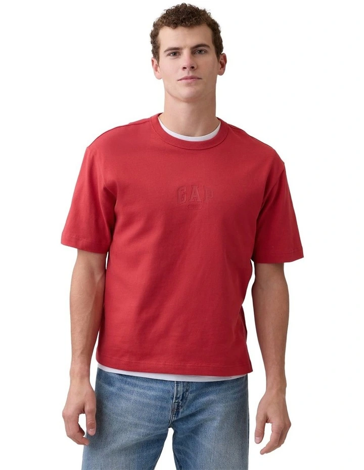 Intl Heavy Crop Length Logo T- shirt in Chakra Red image 1