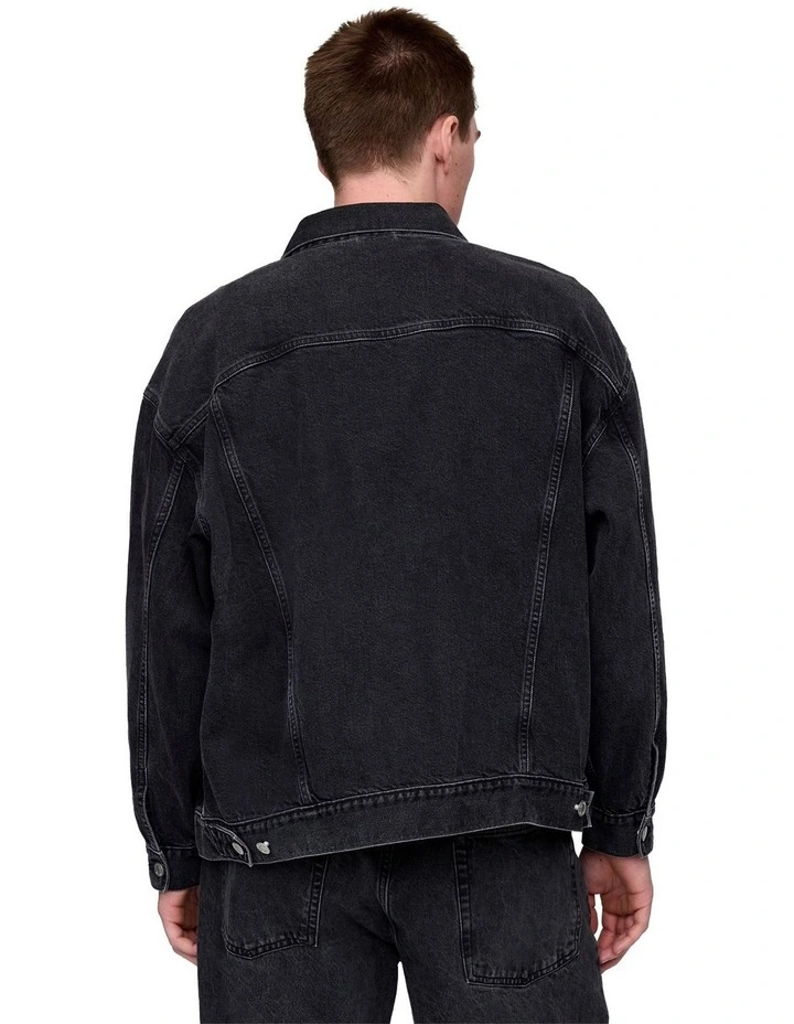 Denim Jacket Sp22 in Washed Black image 2