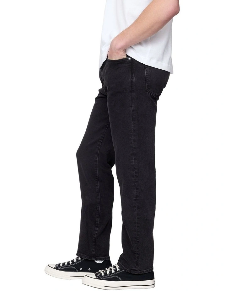 Straight Str Jeans in Black image 3