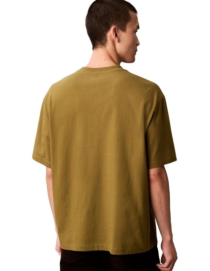 Short Sleeve Relaxed Fit Graphic Tee in Green image 2
